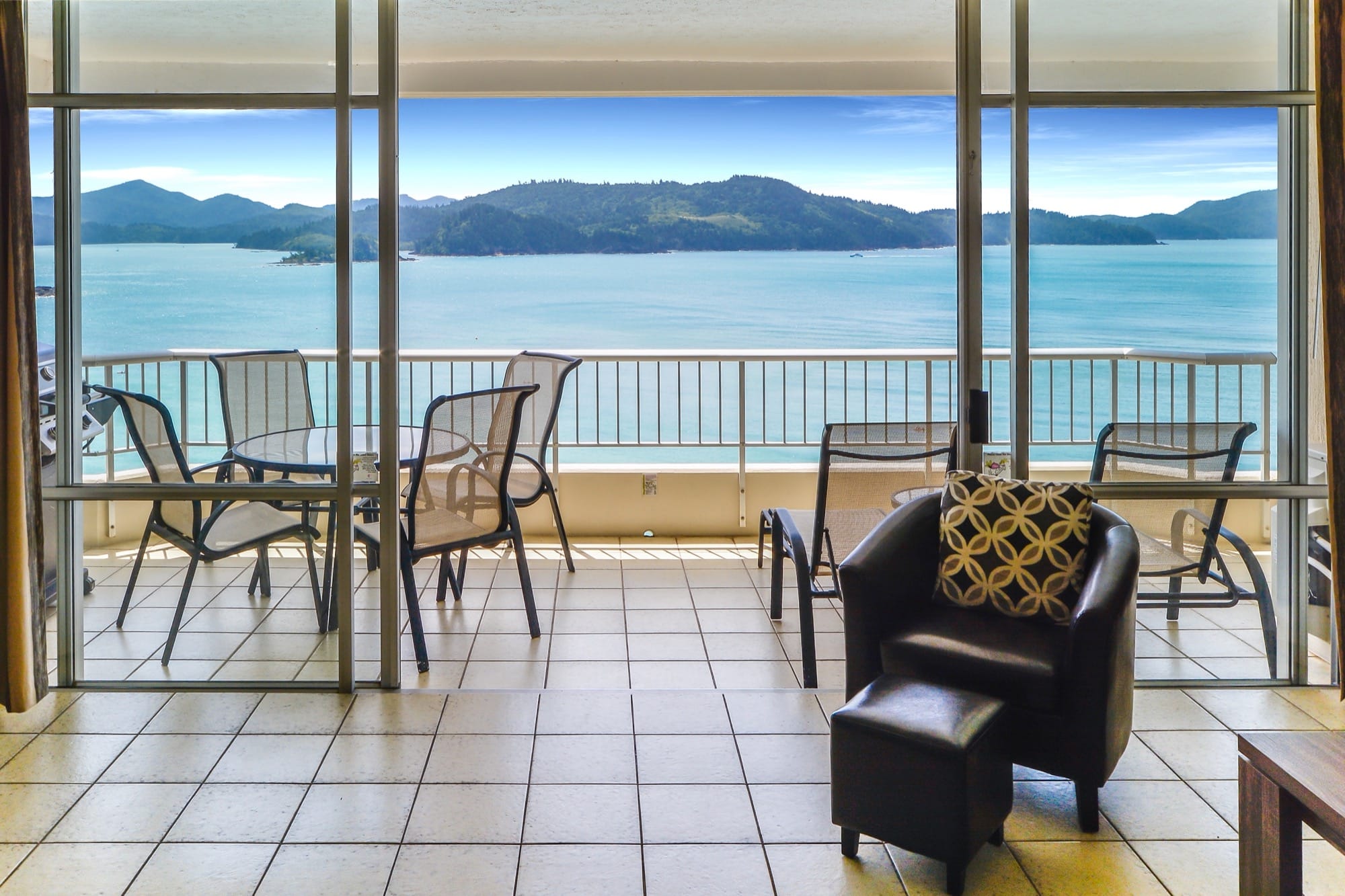 Hamilton Island Vacation Rentals Beachfront Apartment