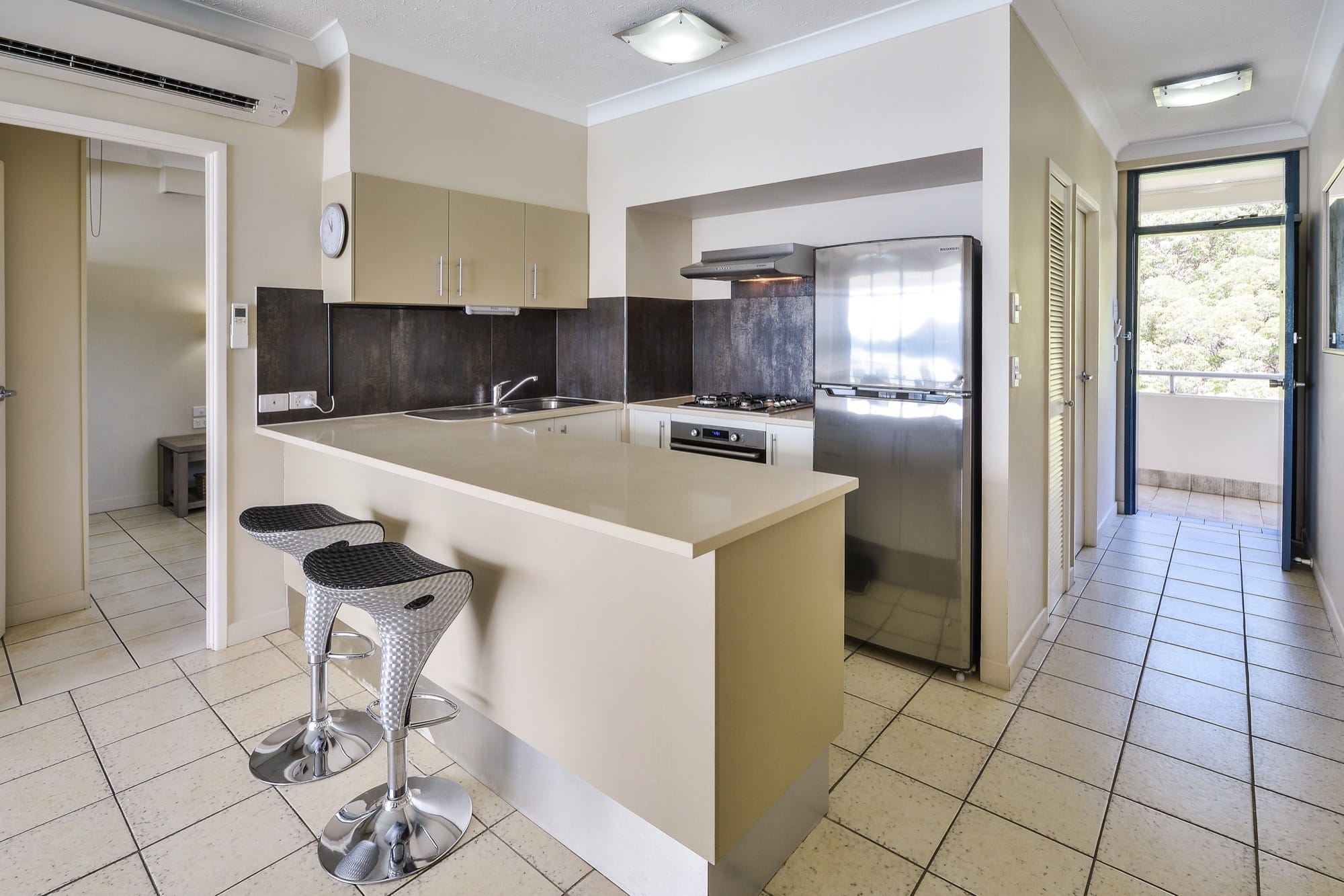 Hamilton Island Vacation Rentals Beachfront Apartment